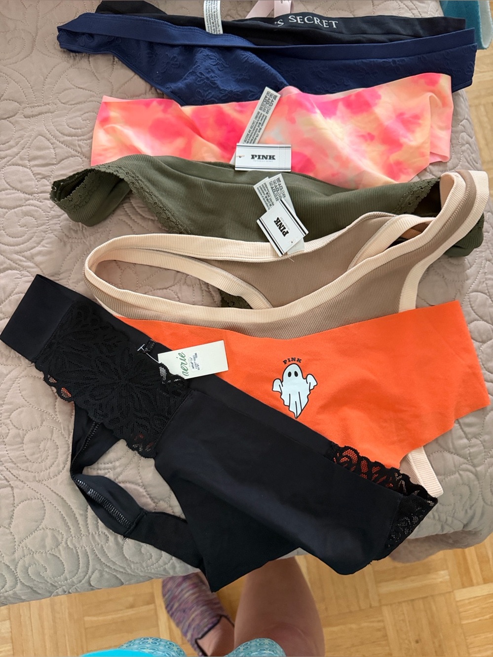 BNWT PINK Victoria's Secret thongs